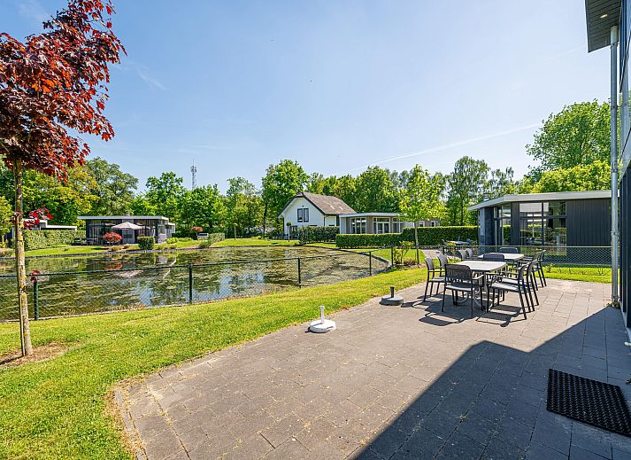 Detached house in Susteren with waterfront terrace, vacation home in Central Limburg, Limburg.