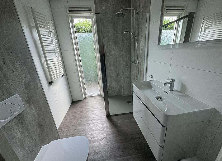 Chalet in Susteren, ein modernes Ferienhaus in Mittellimburg mit Blick auf die Natur und die ruhige Umgebung.