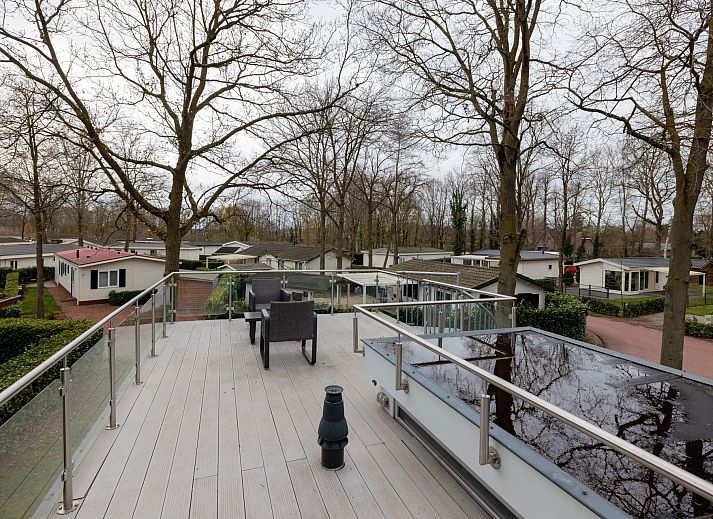 Modern kitchen in Detached house in Susteren, equipped with all conveniences for a comfortable stay in Limburg.