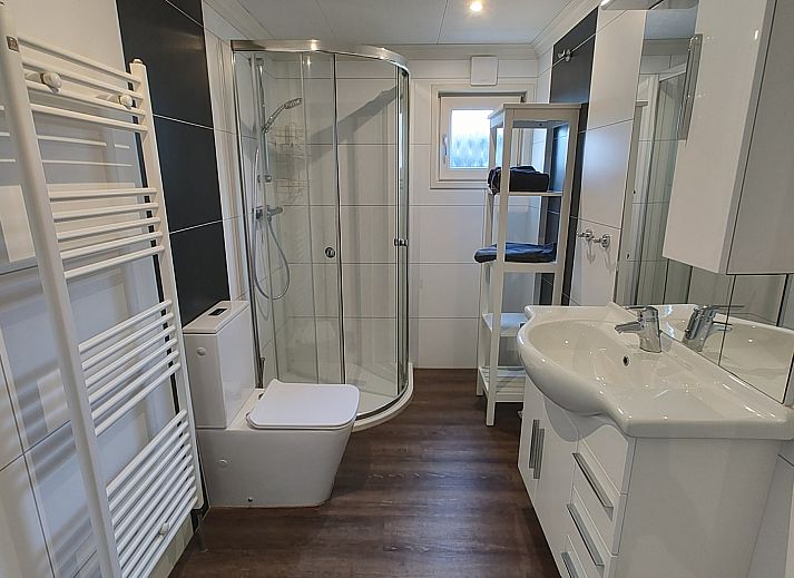 Das Ferienhaus Chalet in Susteren liegt mitten im Grnen in Mittellimburg, Limburg, und bietet Ruhe und Privatsphre.