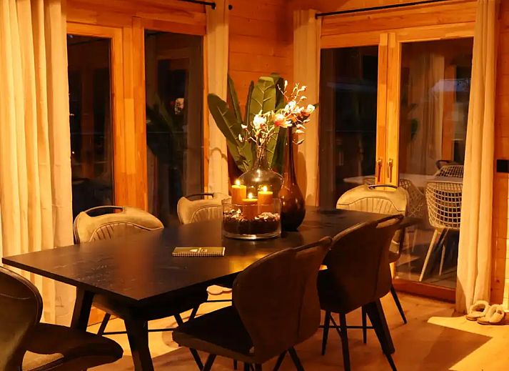 Guest house 374133 - Holiday property Midden Limburg - Luxe houten boshuisje met werkkamer