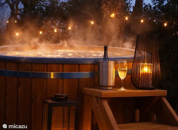 Guest house 374135 - Holiday property Midden Limburg - Luxe houten boshuisje met hottub