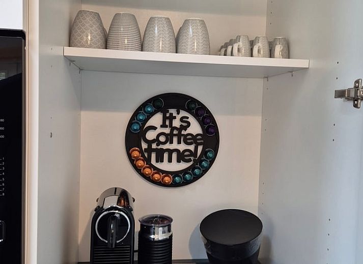 Cozy vacation home in Nederweert-Eind, Central Limburg, surrounded by nature with charming terrace and modern amenities.