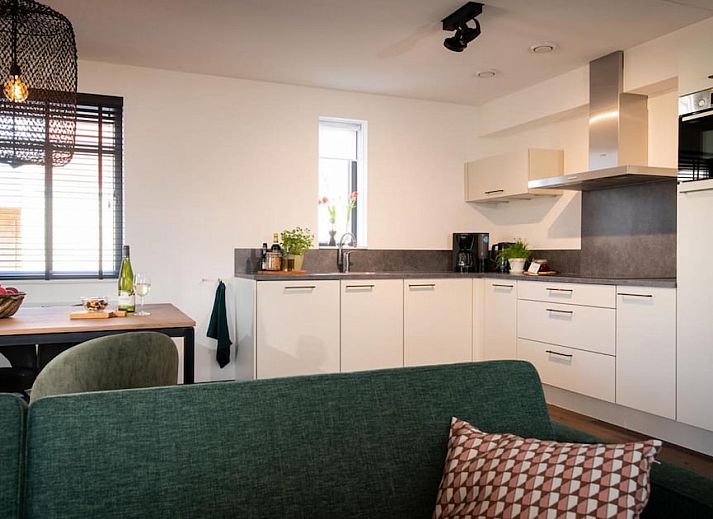 Premium Outdoor 8 vakantiehuis in Thorn, Limburg, omringd door natuur, ideaal voor ontspanning en familie-uitjes.