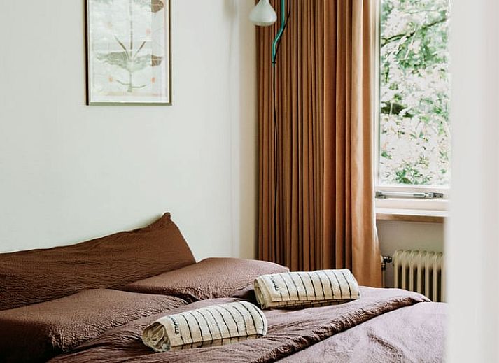 Vacation home in Haelen, located in Central Limburg, surrounded by lush nature and an inviting terrace.