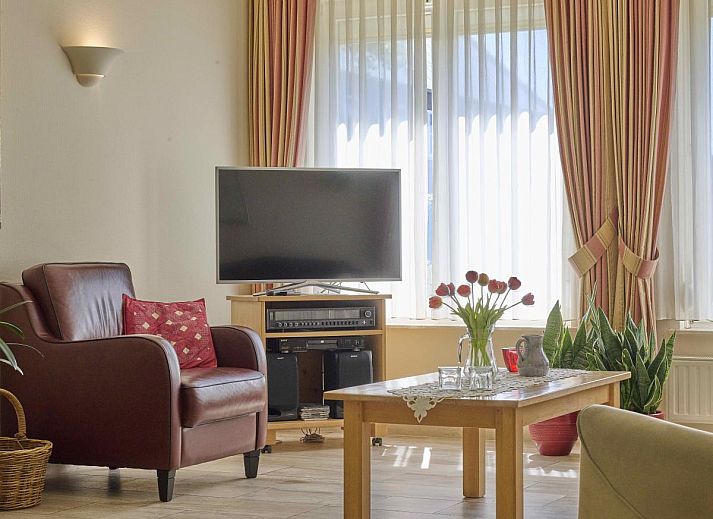 Lions house vacation home in Panningen, Limburg with beautiful garden and green surroundings.