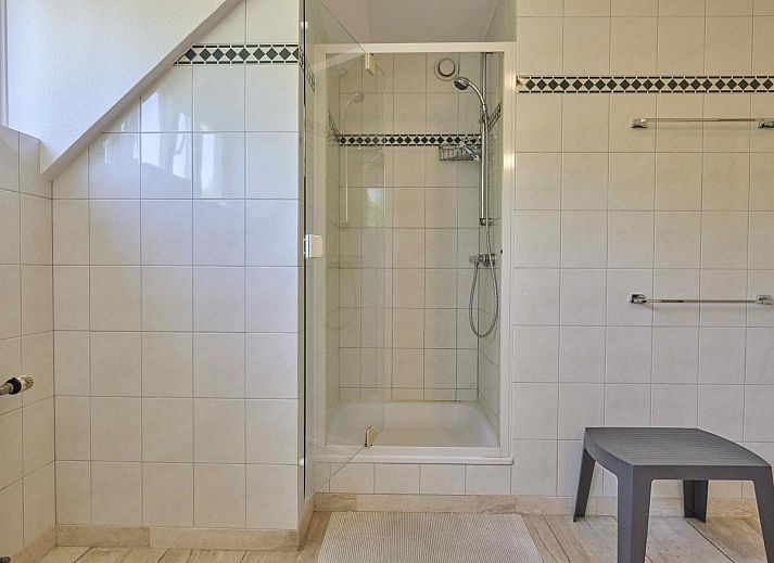 Front view of Lions House vacation home in Panningen, Central Limburg with modern architecture.