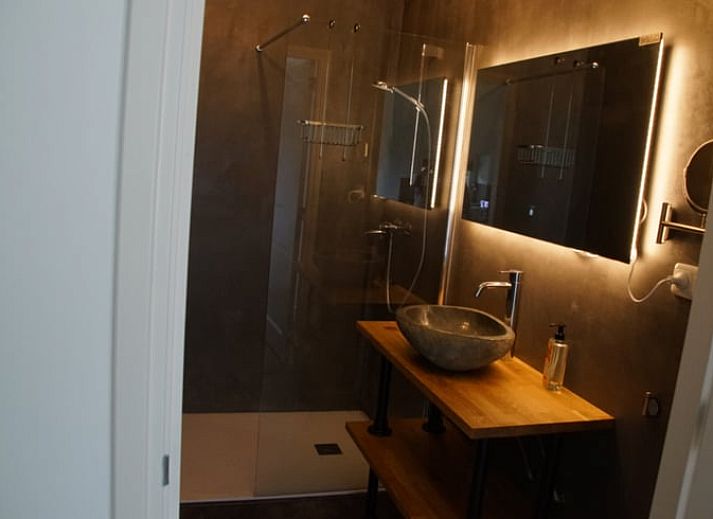 Guest house 380702 - Bed and Breakfast Noord Limburg - Huisje in Wellerlooi