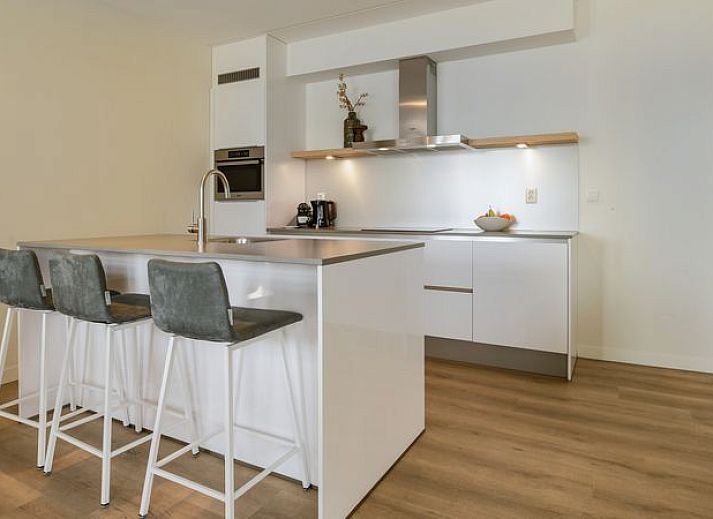 Guest house 380812 - Bungalow Noord Limburg - 6-persoons watervilla | 6CE2