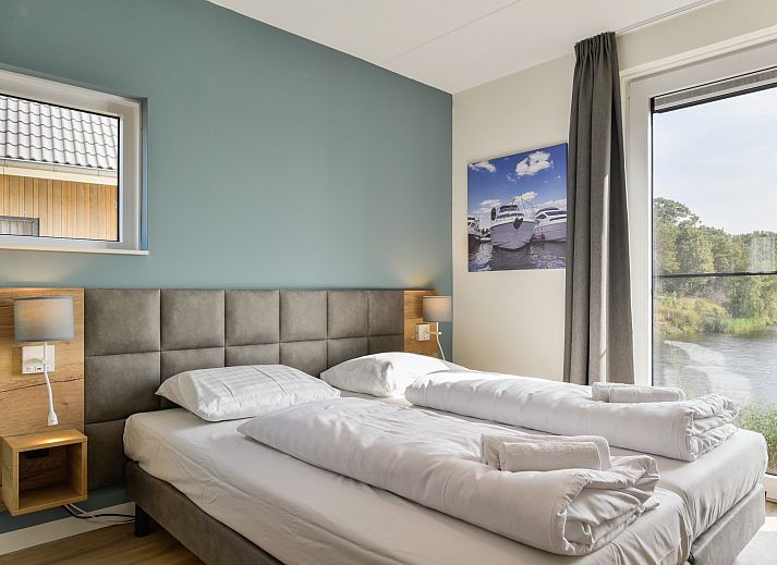 Verblijf 380858 - Bungalow Noord Limburg - 12-persoons watervilla | 12CE