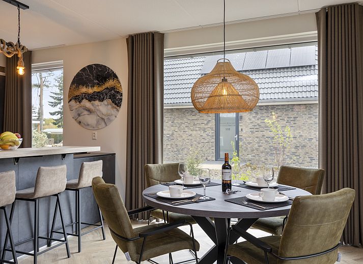 Guest house 380860 - Bungalow Noord Limburg - 4-persoons wellnessvilla | 4ELW