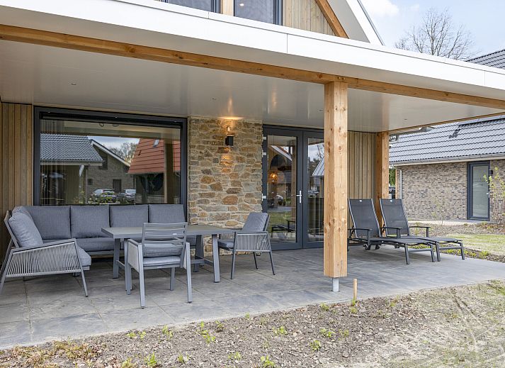 Guest house 380860 - Bungalow Noord Limburg - 4-persoons wellnessvilla | 4ELW