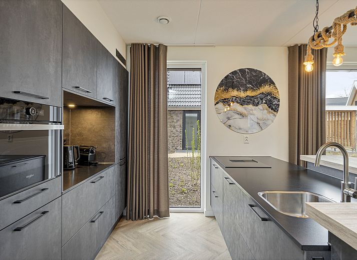 Guest house 380860 - Bungalow Noord Limburg - 4-persoons wellnessvilla | 4ELW