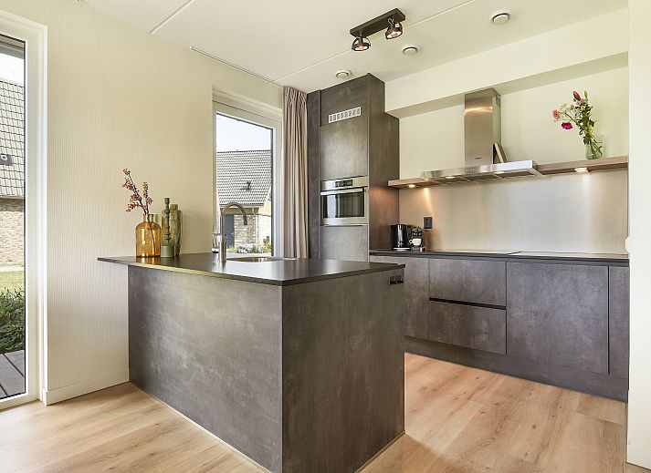 Unterkunft 380866 - Bungalow Noord Limburg - 8-persoons watervilla | 8CE