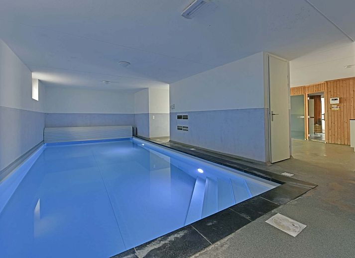 Enjoy the spacious garden and terrace of the Detached house in Arcen, a vacation home in green Arcen, North Limburg.