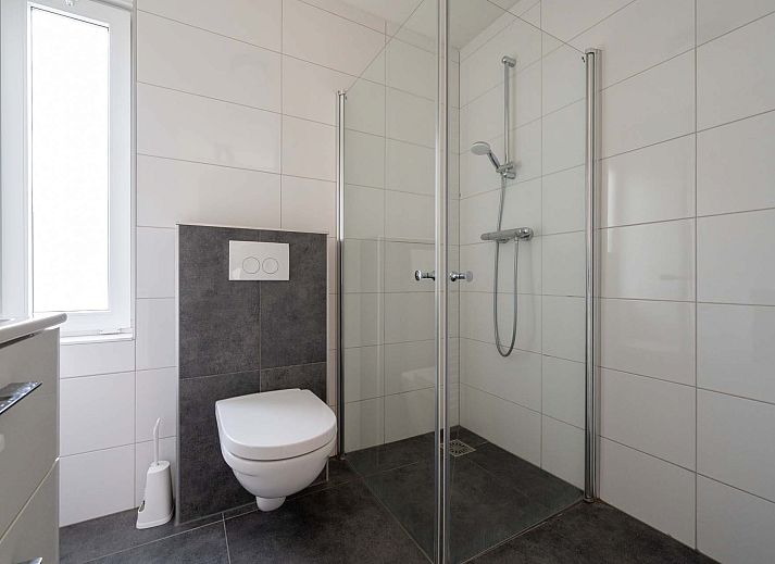 Vrijstaande woning in Arcen, Noord Limburg, biedt een charmant vakantiehuis met ruime binnenruimte en groene omgeving.