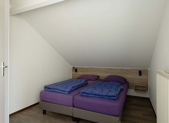 Vrijstaande woning in Arcen, Noord Limburg, biedt een serene vakantie-ervaring met moderne architectuur en groene omgeving.