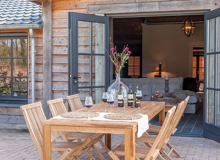 Wide views of nature and grassland at Holiday Home in Afferden, North Limburg.