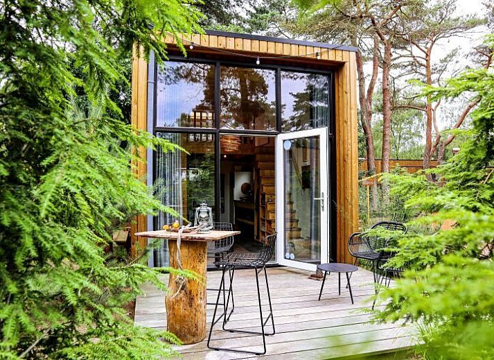 Freistehendes Haus in Belfeld, Nord-Limburg, Ferienhaus mit Terrasse, umgeben von Natur und rustikalem Charme.