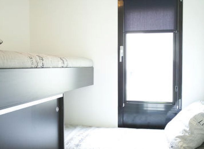 Binnenzwembad bij Vakantiehuis Cube Exclusif 4 in Belfeld, Noord Limburg, perfect voor ontspanning.