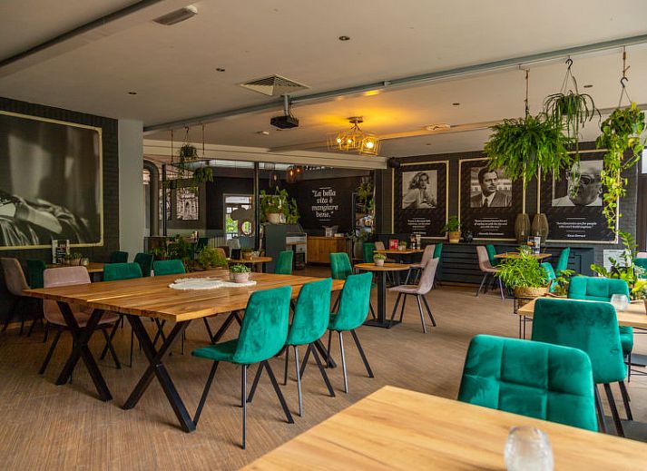 Comfortabele slaapkamer in Vakantiehuis Cube Exclusif 4, Belfeld, Noord Limburg, met stijlvol interieur.