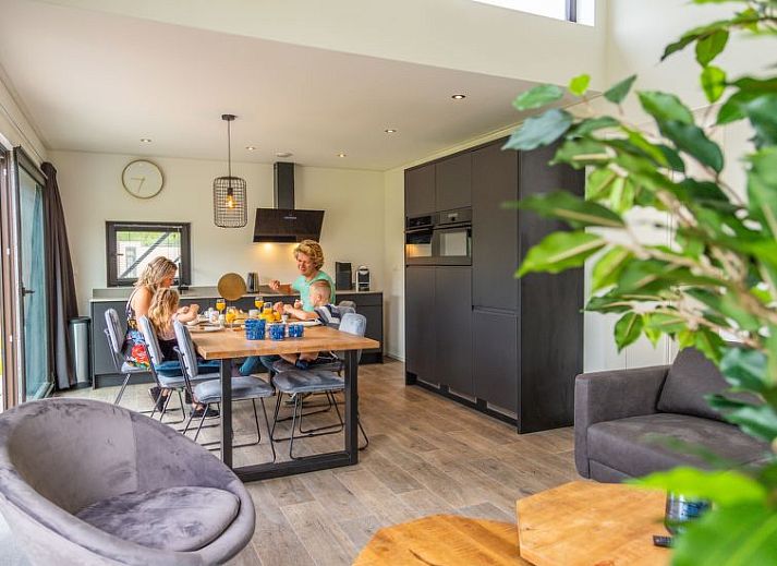 Guest house 383672 - Holiday property Noord Limburg - Vakantiehuis Cube Elite 6