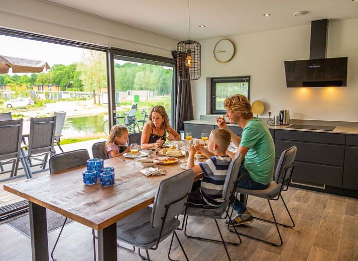 Guest house 383672 - Holiday property Noord Limburg - Vakantiehuis Cube Elite 6