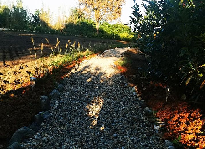 Gemuetlicher Whirlpool am Abend im Ferienhaus in Amerika, Limburg.