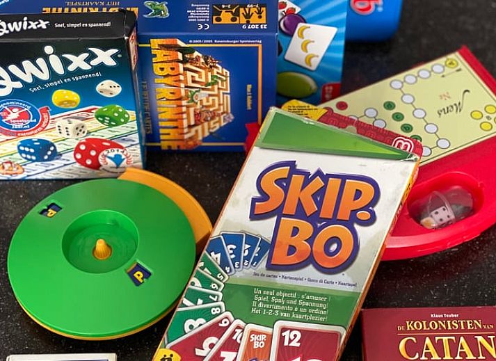 Terrasse mit Gartenmoebeln im Huisje in Heijen, Ferienhaus in Limburg.