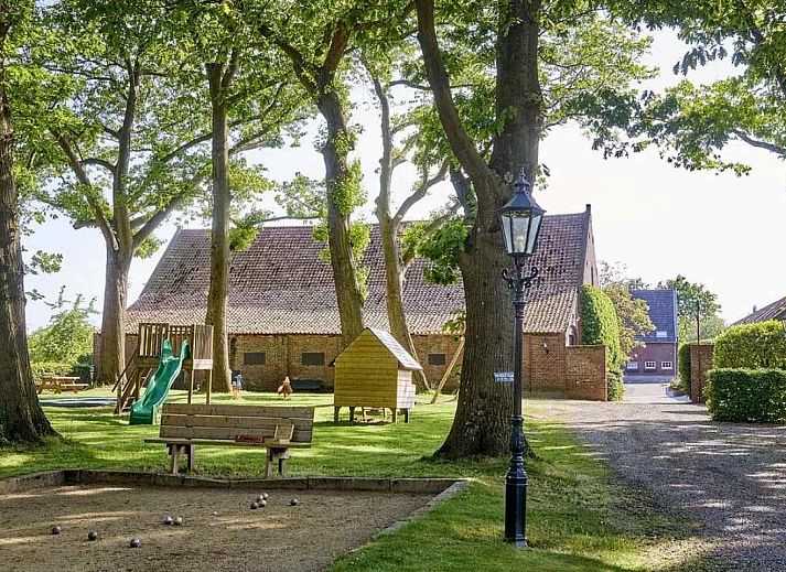 Guest house 383910 • Holiday property Noord Limburg • Luxe groepsaccommodatie voor 18 personen in Noord-Limburg