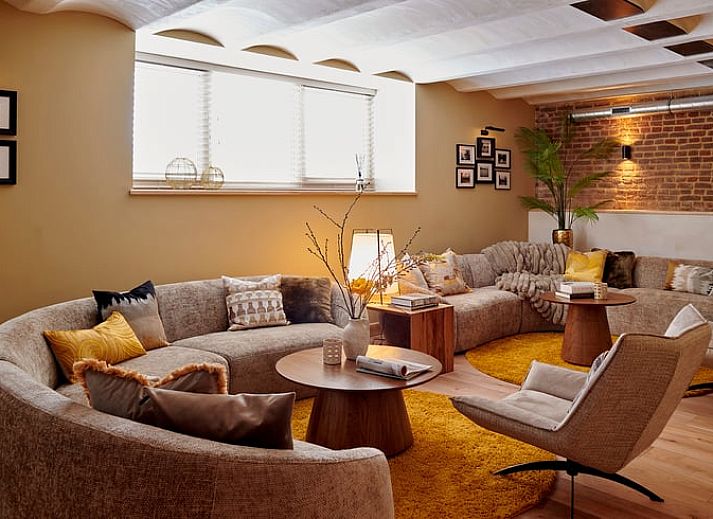 Gemuetliche Kueche im Ferienhaus in Baarlo, Nord-Limburg. Geniessen Sie moderne Annehmlichkeiten und rustikalen Charme in diesem Ferienhaus.