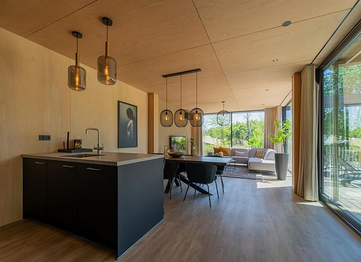 Verblijf 384021 - Vakantiewoning Noord Limburg - Bos Villa | 6 personen