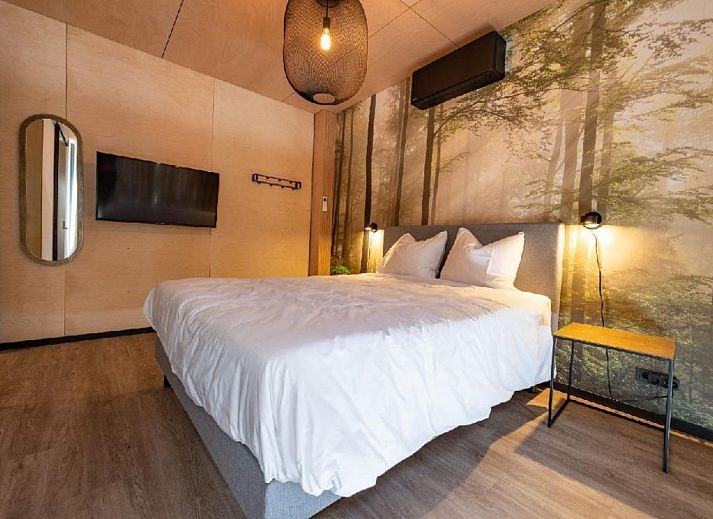 Geniessen Sie die moderne Veranda von Bos Villa DeLuxe XL, einem Ferienhaus fuer 4 Personen im gruenen Maasbree, Nordlimburg.