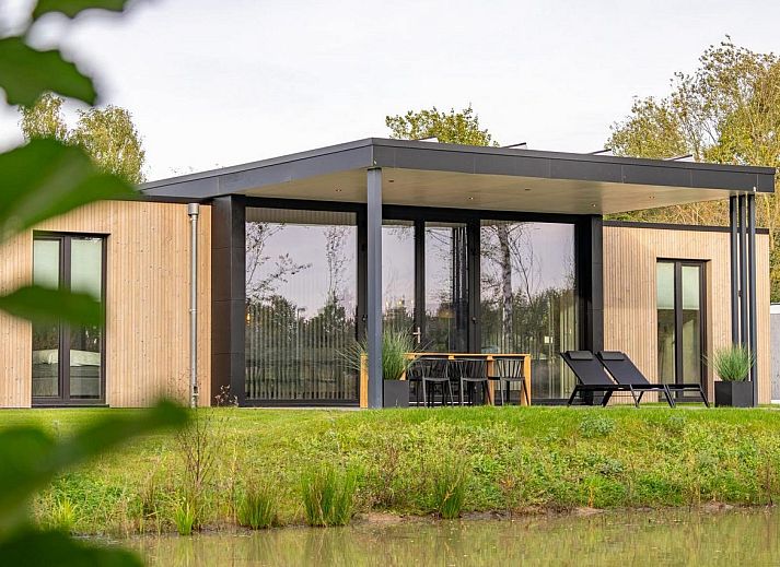 Verblijf 384034 • Vakantiewoning Noord Limburg • Bos Lodge | 6 personen