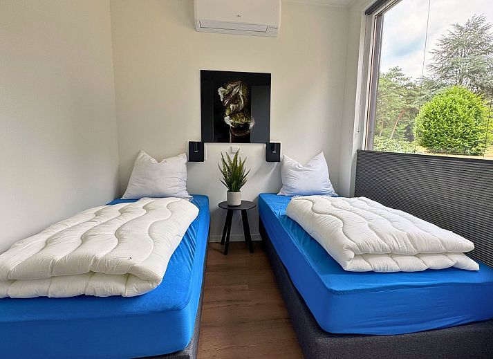 Der stilvolle Eingang des freistehenden Hauses in Maasbree, Limburg, heit die Urlauber herzlich willkommen.