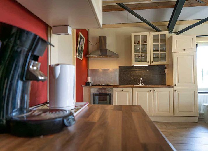 Luftaufnahme der gruenen Umgebung des Ferienhauses L285 in Beesel, Limburg.