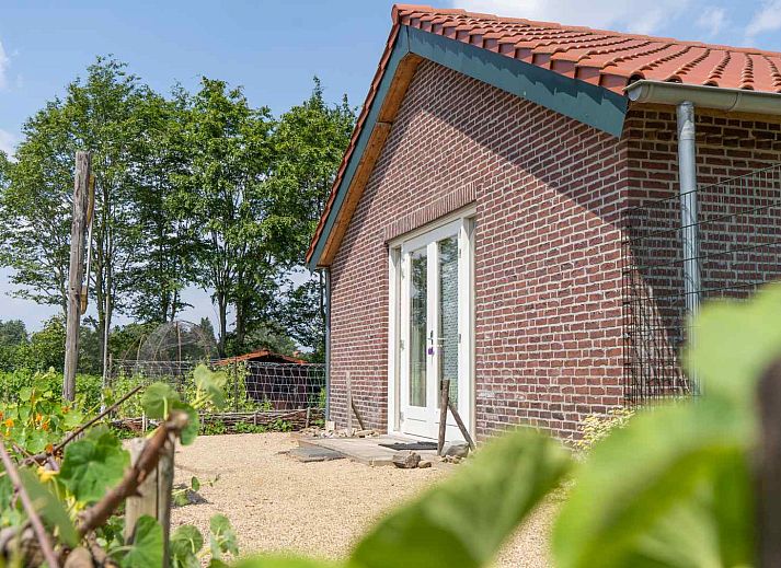 Schoene Flusslandschaft in der Naehe des Ferienhauses L285 in Beesel, Nord-Limburg.