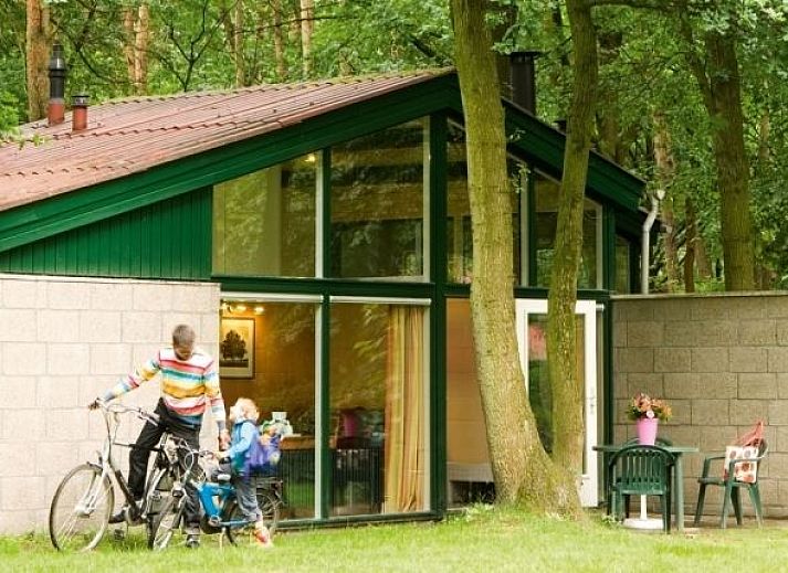 Verblijf 384733 • Bungalow Noord Limburg • De Lommerbergen | 4-persoons bungalow - 4BM2 | 4BM