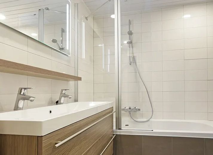 Guest house 384741 - Bungalow Noord Limburg - De Lommerbergen | 8-persoons bungalow | 8C