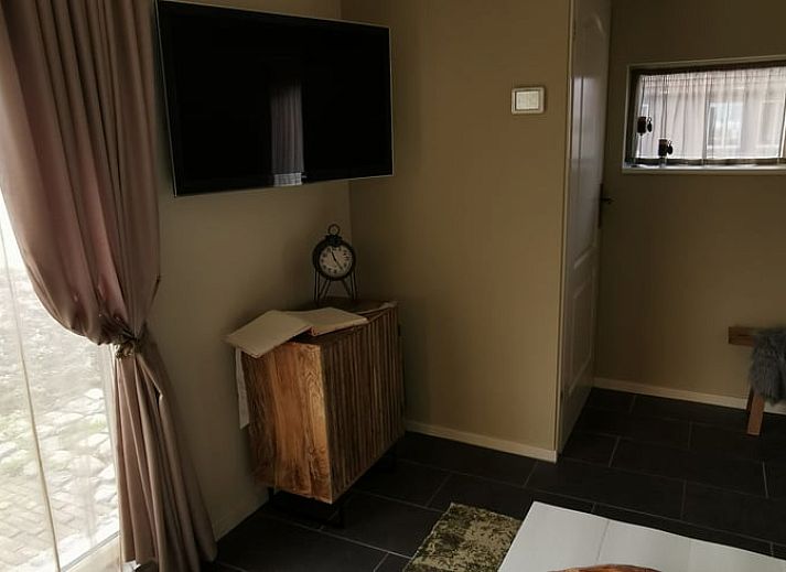 Sonnenuntergang im Cottage in Merselo, Ferienhaus in Nord-Limburg mit schoener gruener Umgebung.