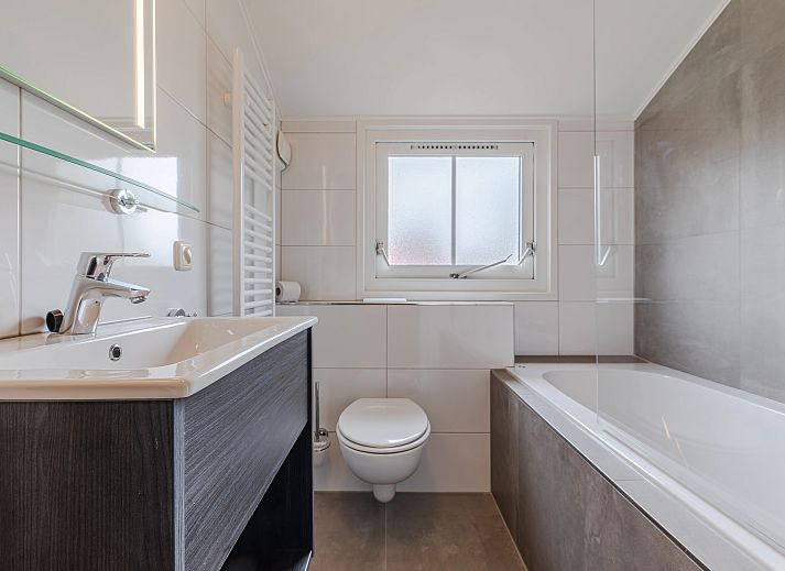 Verblijf 385206 - Bungalow Noord Limburg - Domein De Schatberg | 6-persoons luxe bungalow | 6L