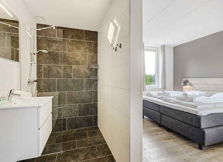 Eet- en kookruimte in luxe watervilla, Domein De Schatberg, Noord Limburg.