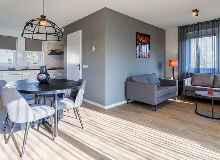 Guest house 385235 - Bungalow Noord Limburg - Domein De Schatberg | 4-persoons woning | 4C
