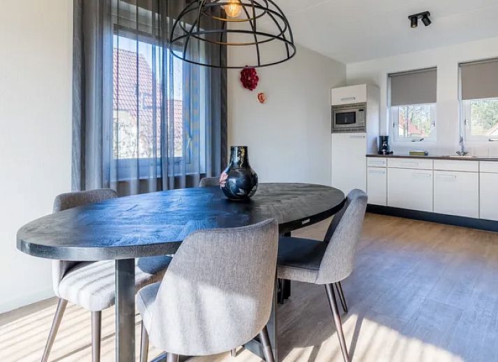 Guest house 385235 - Bungalow Noord Limburg - Domein De Schatberg | 4-persoons woning | 4C
