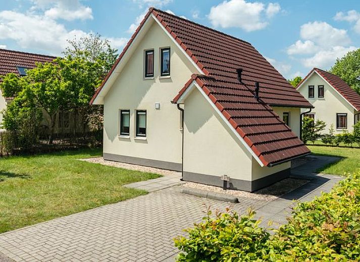 Guest house 385235 - Bungalow Noord Limburg - Domein De Schatberg | 4-persoons woning | 4C