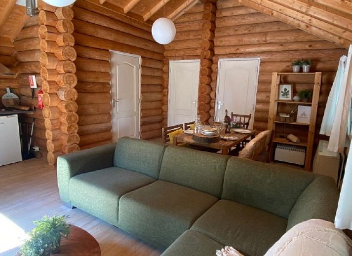 Guest house 385239 - Bungalow Noord Limburg - Knus boomstamhuisje op De Schatberg
