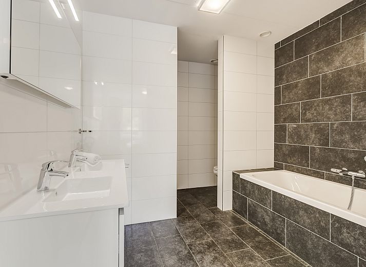 Unterkunft 385244 - Bungalow Noord Limburg - Domein De Schatberg | 12-persoons watervilla | 12L2