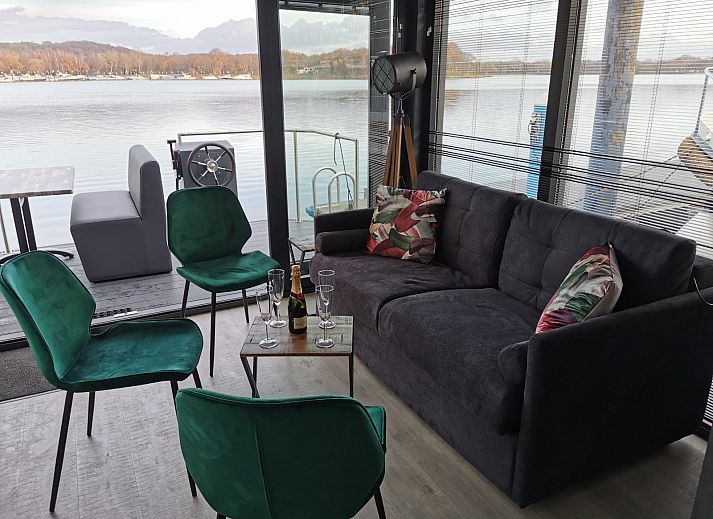 Verblijf 386127 - Vakantiewoning Noord Limburg - Houseboat Marina Mookerplas (met Hottub)