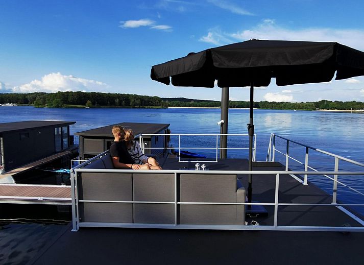 Guest house 386131 • Holiday property Noord Limburg • Houseboat Marina Mookerplas 