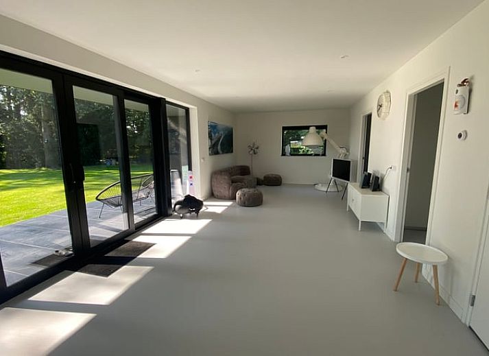 Cottage in Wanssum, vacation home in a wooded area in North Limburg.